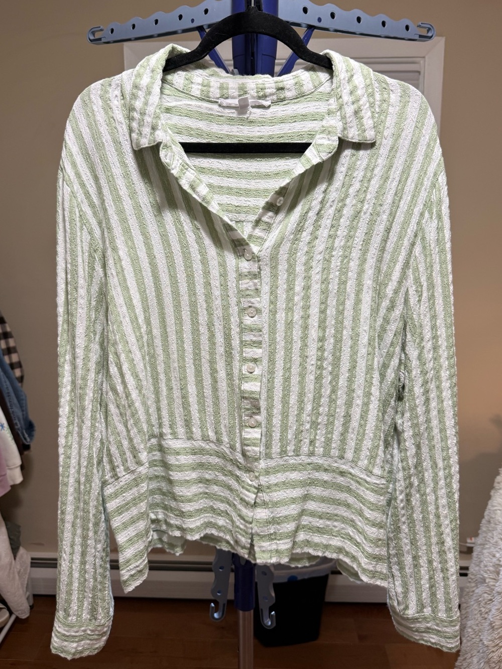 Jane and Delancey Sz XL Green and White Striped Button-Down Shirt